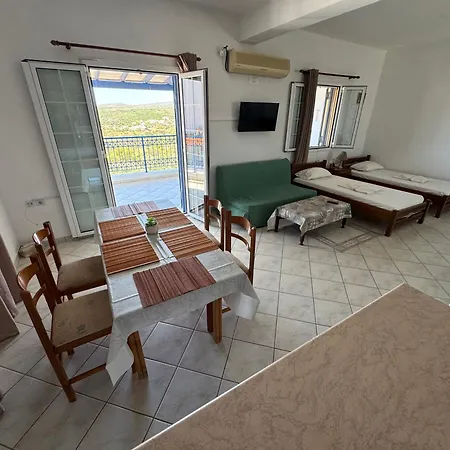 Petros Kythera Apartament *