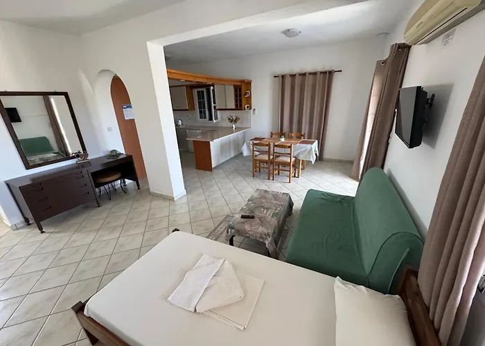 Petros Kythera * Katsounion